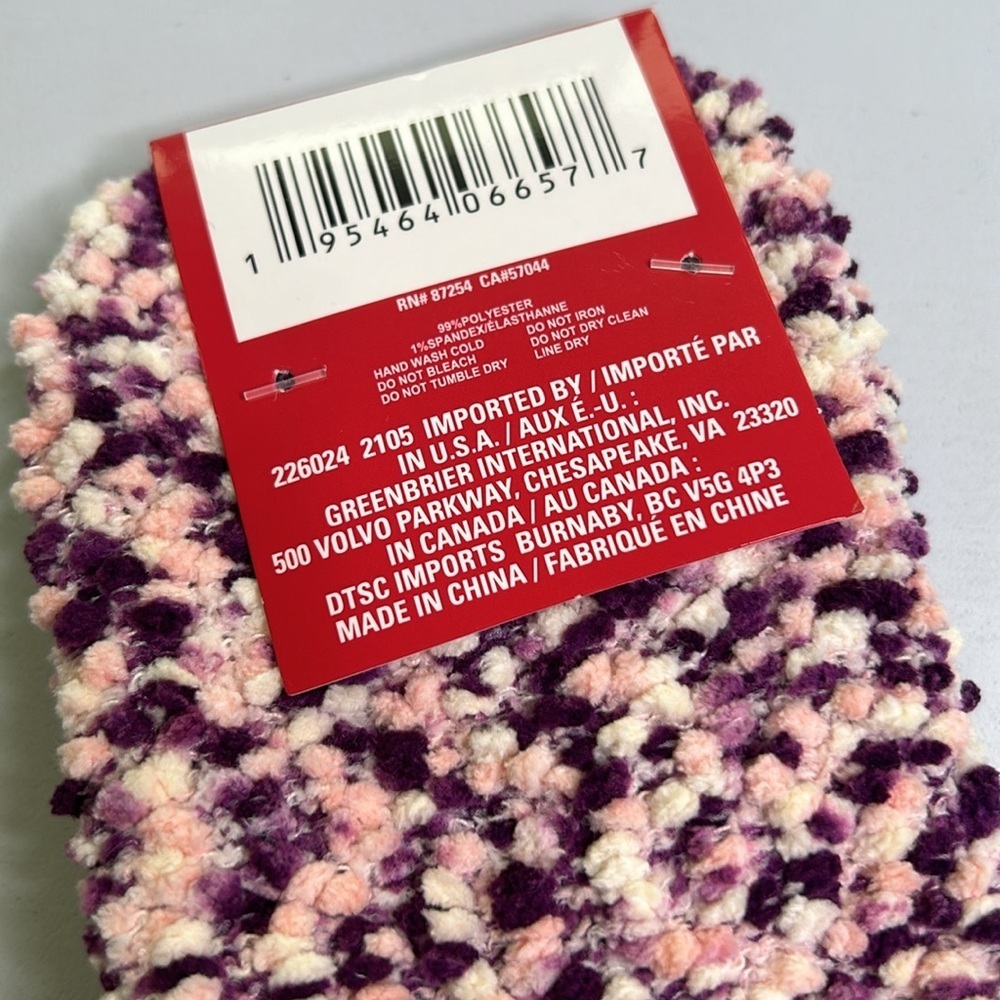 Snugadoo Adult Socks - Picture 4 of 4
